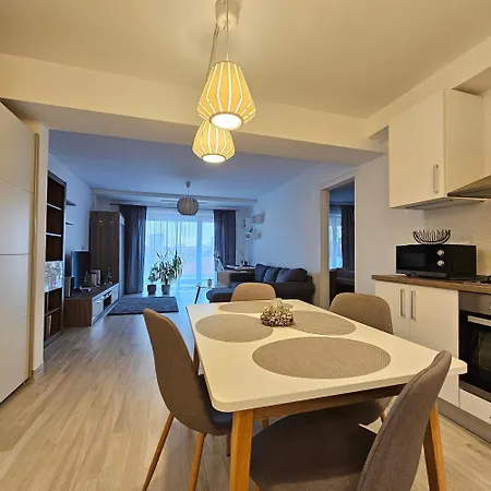 Central District Cuza 99 Apartament Bucureşti