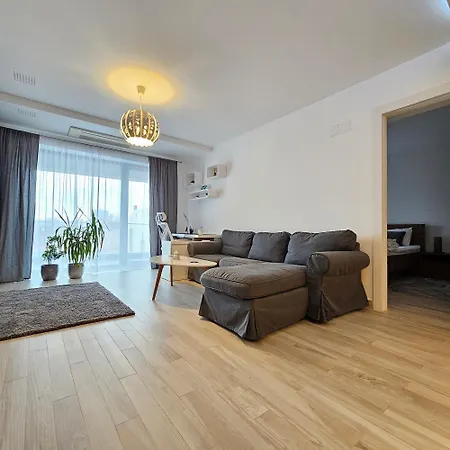 Central District Cuza 99 Apartament Bucureşti